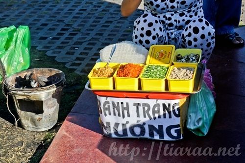 Saigon Notre-Dame Basilica / Nhà Thờ Đức Bà Sài Gòn 