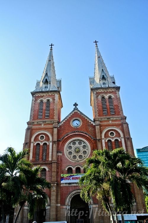 Saigon Notre-Dame Basilica / Nhà Thờ Đức Bà Sài Gòn 