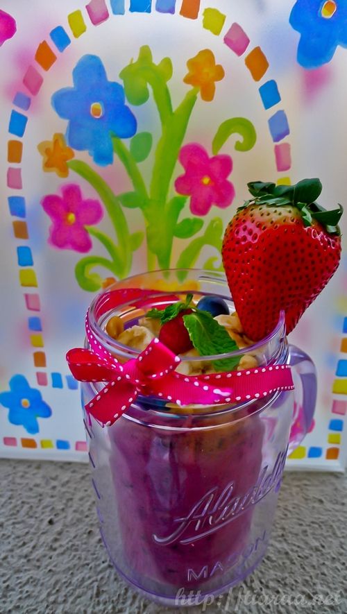 CLEAN EATING: Strawberry Smoothie Recipe