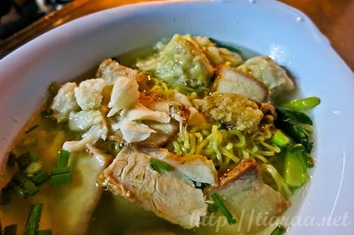 Sukhumvit Soi 38 Wanton Noodles photo thonglowantonnoodles_zps309a315c.jpg