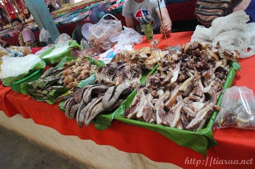 Wet Market in Chiangrai photo market CR2_zpsatyudcy9.jpg