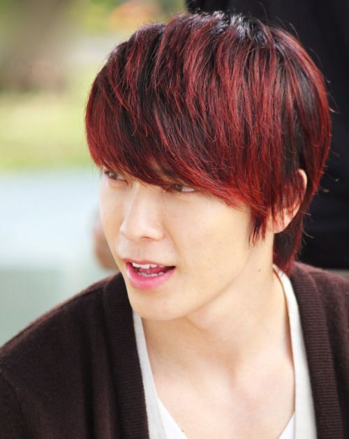 photo super-junior-donghae-red-hair.jpg