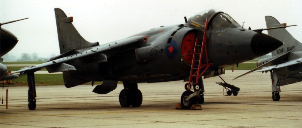 http://i1130.photobucket.com/albums/m537/allamo/Yeovilton19820001.jpg