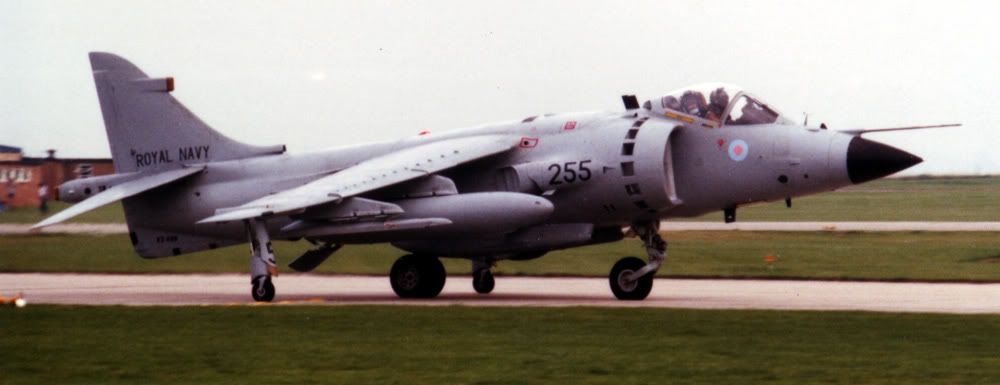 http://i1130.photobucket.com/albums/m537/allamo/Yeovilton19820003.jpg