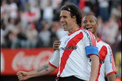 Cavenaghi_gol_Riverjpg_916179109.jpg