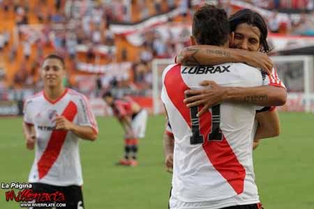River-Plate-le-gano-2-a-1-a-Racing-Club-y-se-consagr-campen-de-la-Copa-Ciudad-de-Mar-del-Plata-del-Torneo-de-Verano-2012-del-Futbol-Argentin.jpg