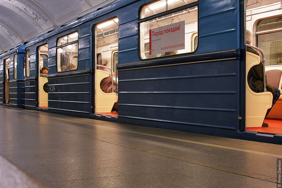 80 лет метро, парад поездов