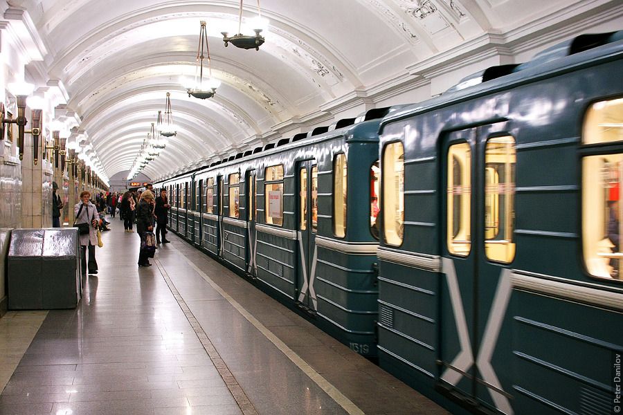 80 лет метро, парад поездов