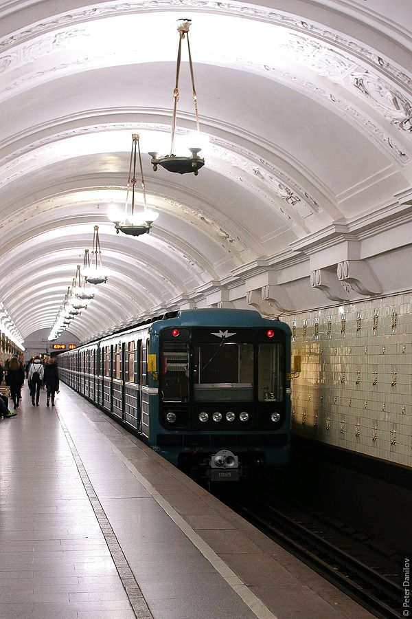 80 лет метро, парад поездов
