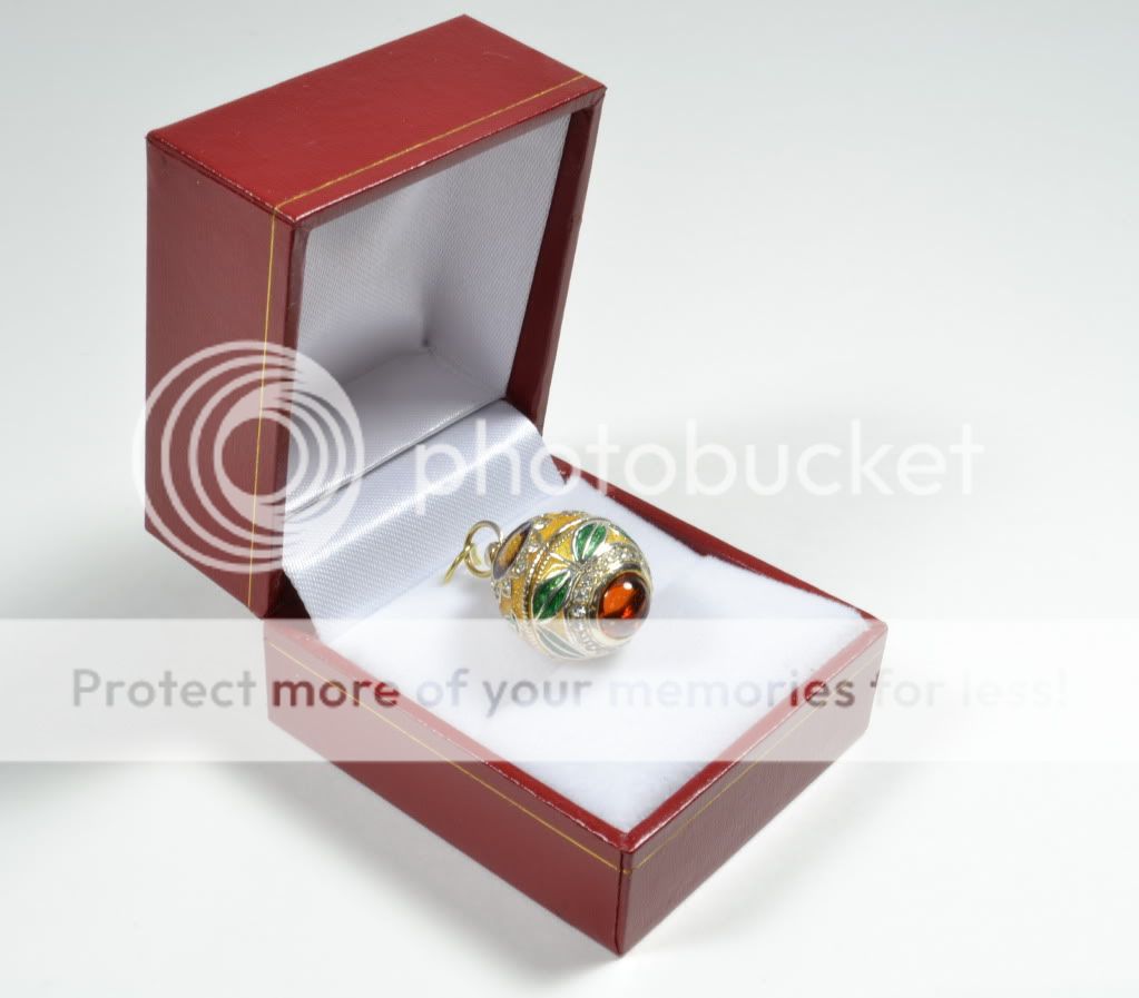 Your pendant will come in a red ring box   ready for gift giving